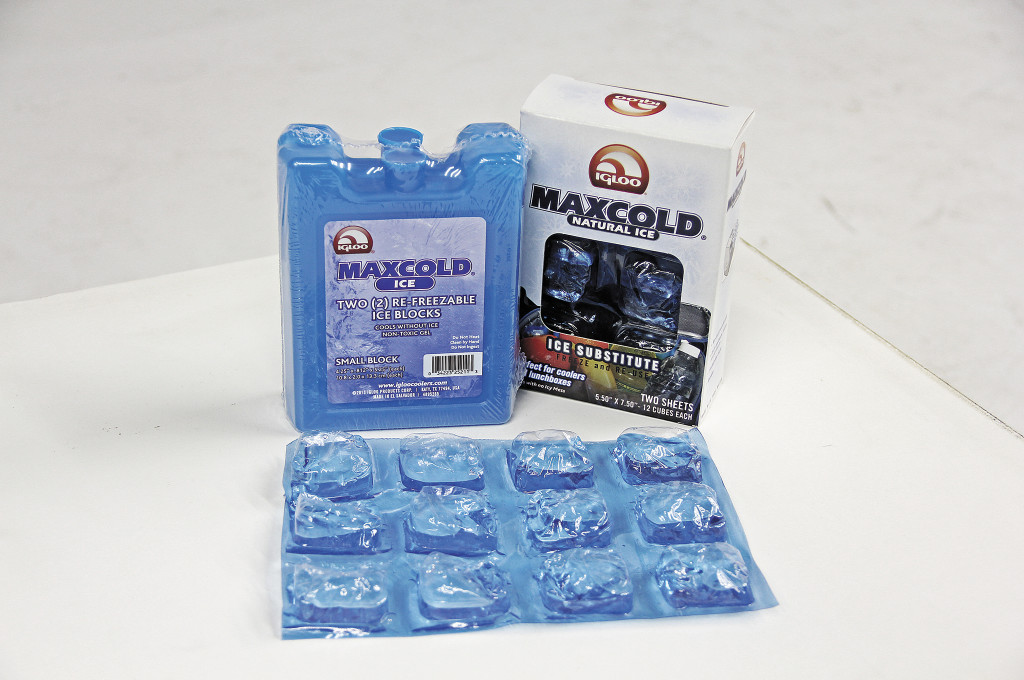 igloo-maxcold-natural-ice-and-maxcold-small-block-ice