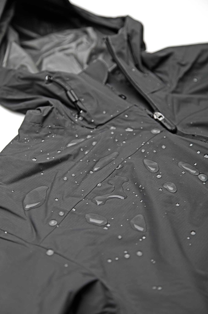 rain-jacket-buyers-guide-material