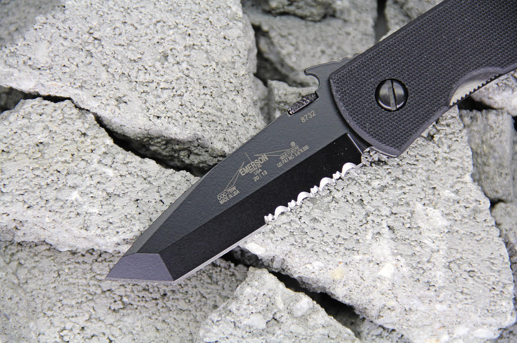 emerson-knives-inc-cqc-7bw-blade-close-up