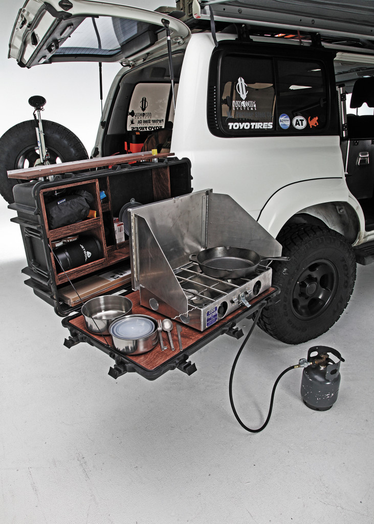 1994-toyota-land-cruiser-fold-out-table-with-cooking-equipment