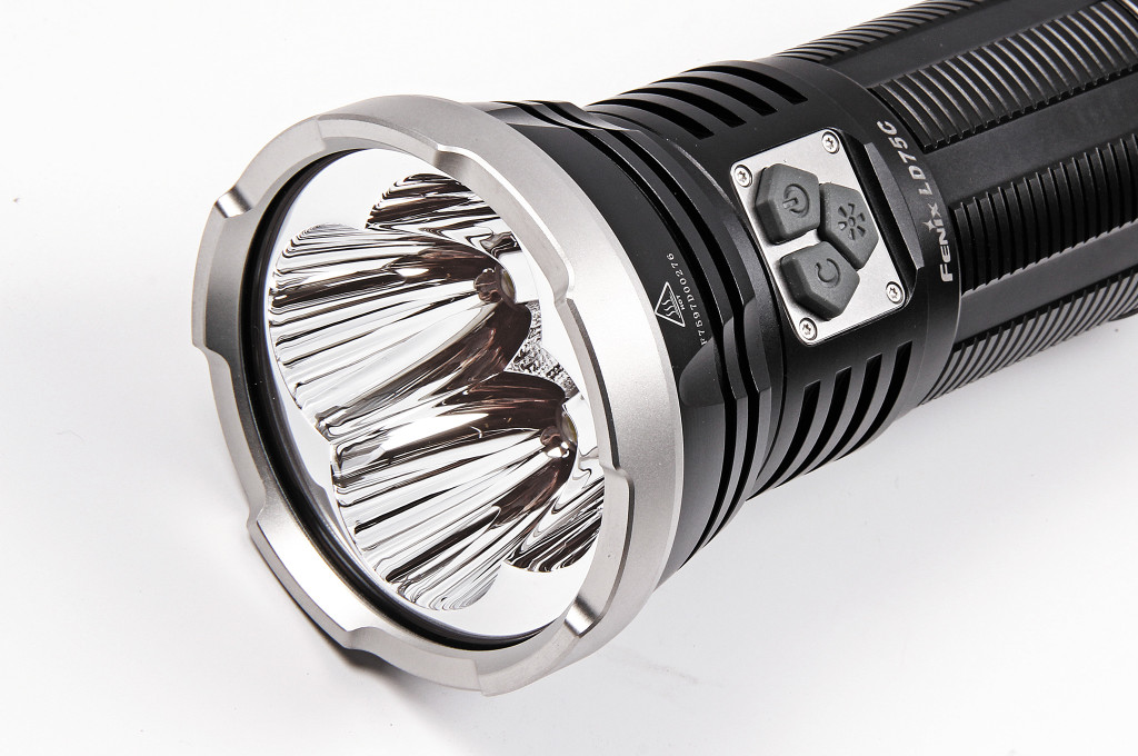 fenix-ld75c-flashlight-close-up