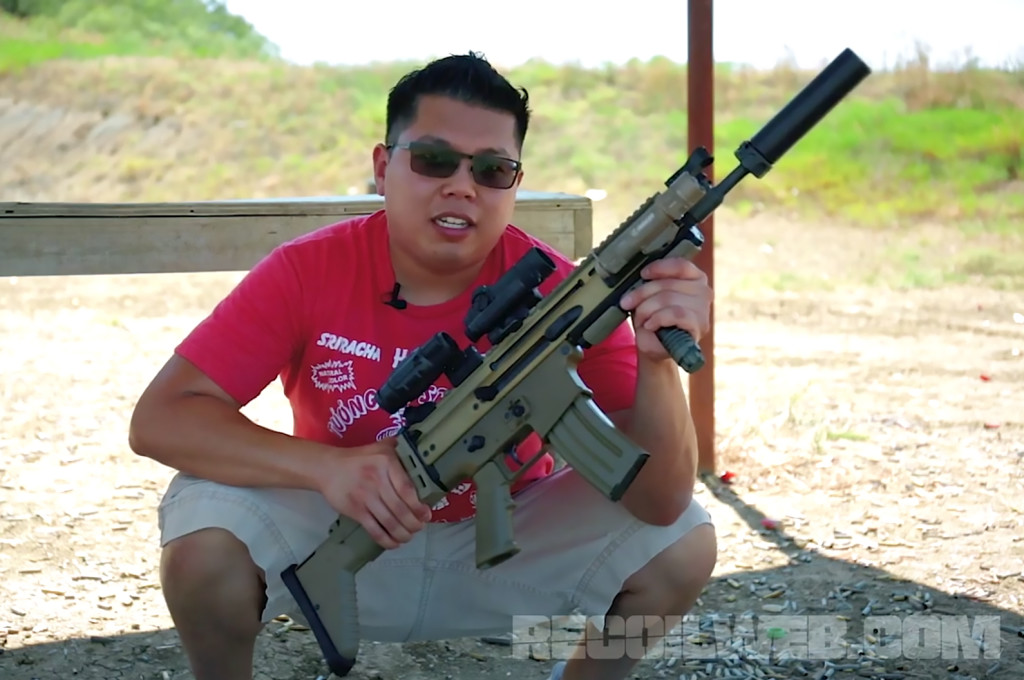 Phuc Long of Firepower United demonstrates with an FN SCAR 16S.