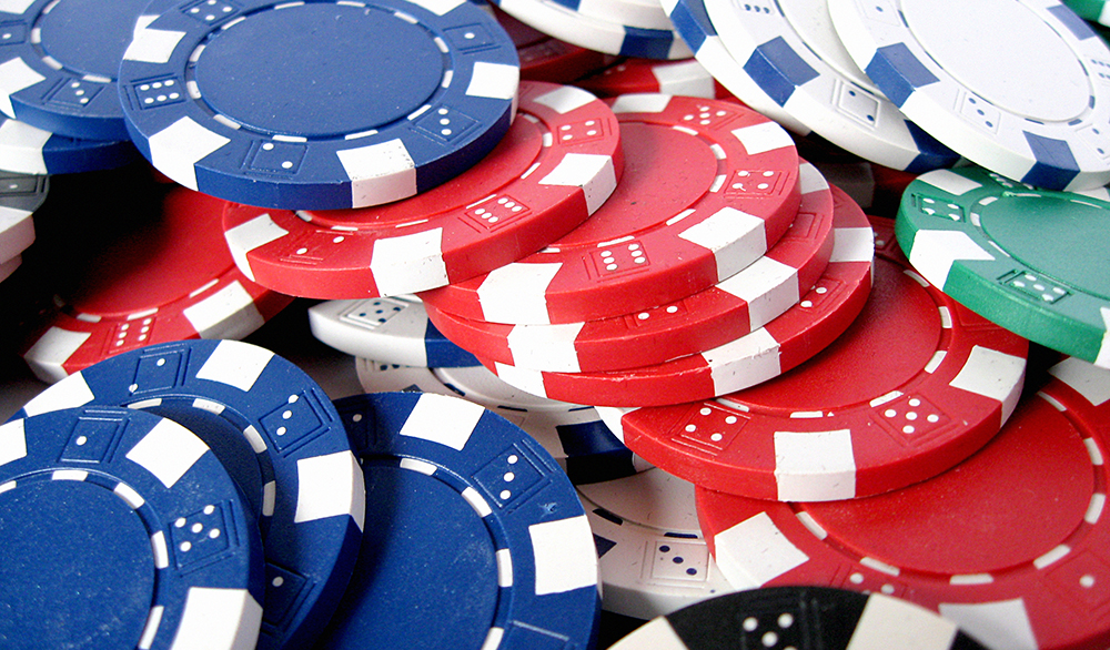 Body language bluffing psychology poker chips v2